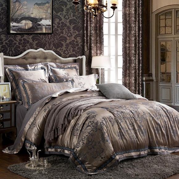 Exotic Silver White and Grey Baroque Style Bohemian Rococo Flower and Vintage Western Paisley Print Full, Queen Size Jacquard Bedding Sets