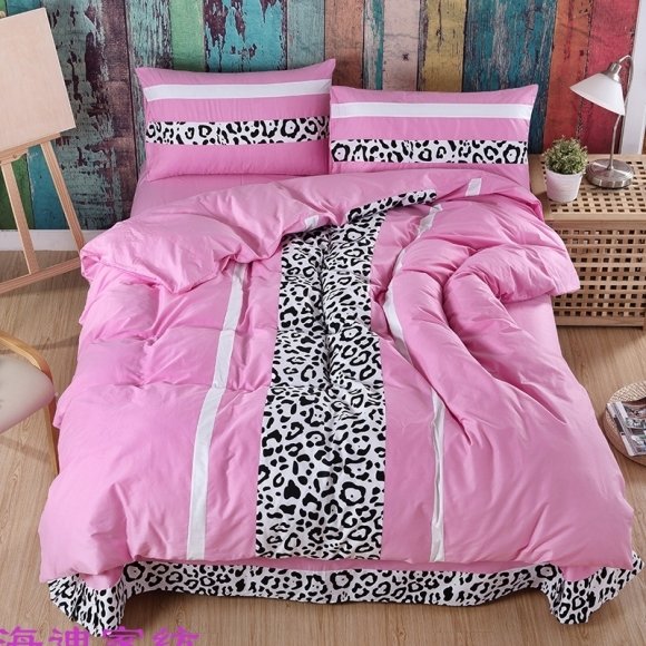 Elegant Sexy Black White and Lavender Pink Leopard Print Animal Themed Jungle Safari Girls Twin, Full, Queen Size Bedding Sets