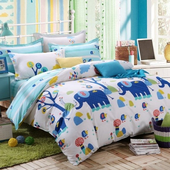 Kids Elephant, Hedgehog and Tree Print Funky Animal Themed Full Size Bedding Sets