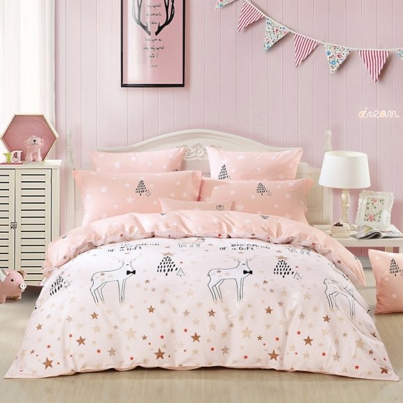 Apricot Black and White Reindeer and Star Print Funky Animal Themed Pastel Style Twin, Full, Queen Size Bedding Sets