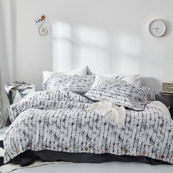 Abstract Black and White Vertical Stripe Print Vintage Shabby Chic Rustic Western Masculine Full, Queen Size Bedding Sets
