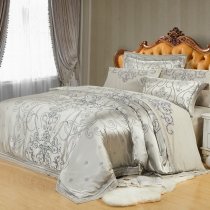 Classic Sparkly Shiny Metallic Silver Gothic Pattern Scroll Print Vintage Shabby Chic Luxury Jacquard Satin Full, Queen Size Bedding Sets