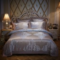 Silver and Gray Vintage Gothic Pattern Baroque Style Retro Jacquard Satin Full, Queen Size Bedding Sets