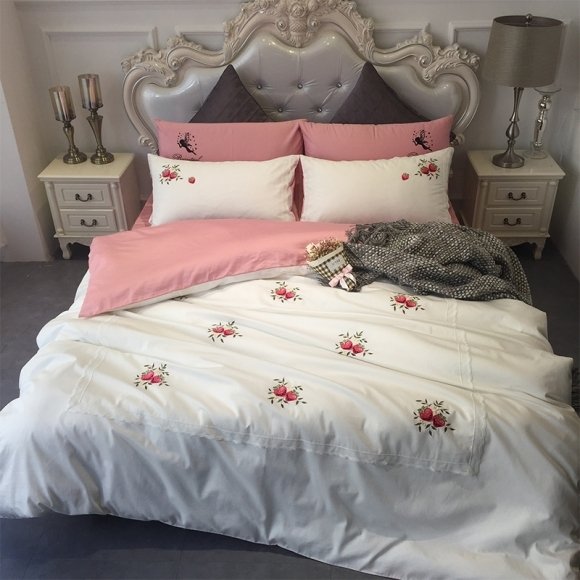 Red Green White and Pink Strawberry Print Full, Queen Size Bedding Sets