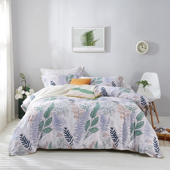 Luxury Green Blue Beige and Light Tan Tropical Hawaiian Botanical Leaf Print Vintage Elegant Full, Queen Size Bedding Sets