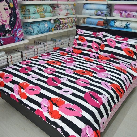 Stylish Girls Hot Pink Red Black and White Stripe and Sexy Lips Print Cute Girly Full, Queen Size Bedding Sets