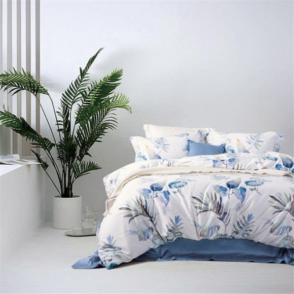 Blue and White Fancy Leaf Tropical Country Chic Full, Queen Size Bedding Sets