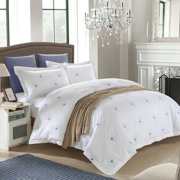 Romantic White Dandelion Modern Chic Twin, Full, Queen Size Bedding Sets
